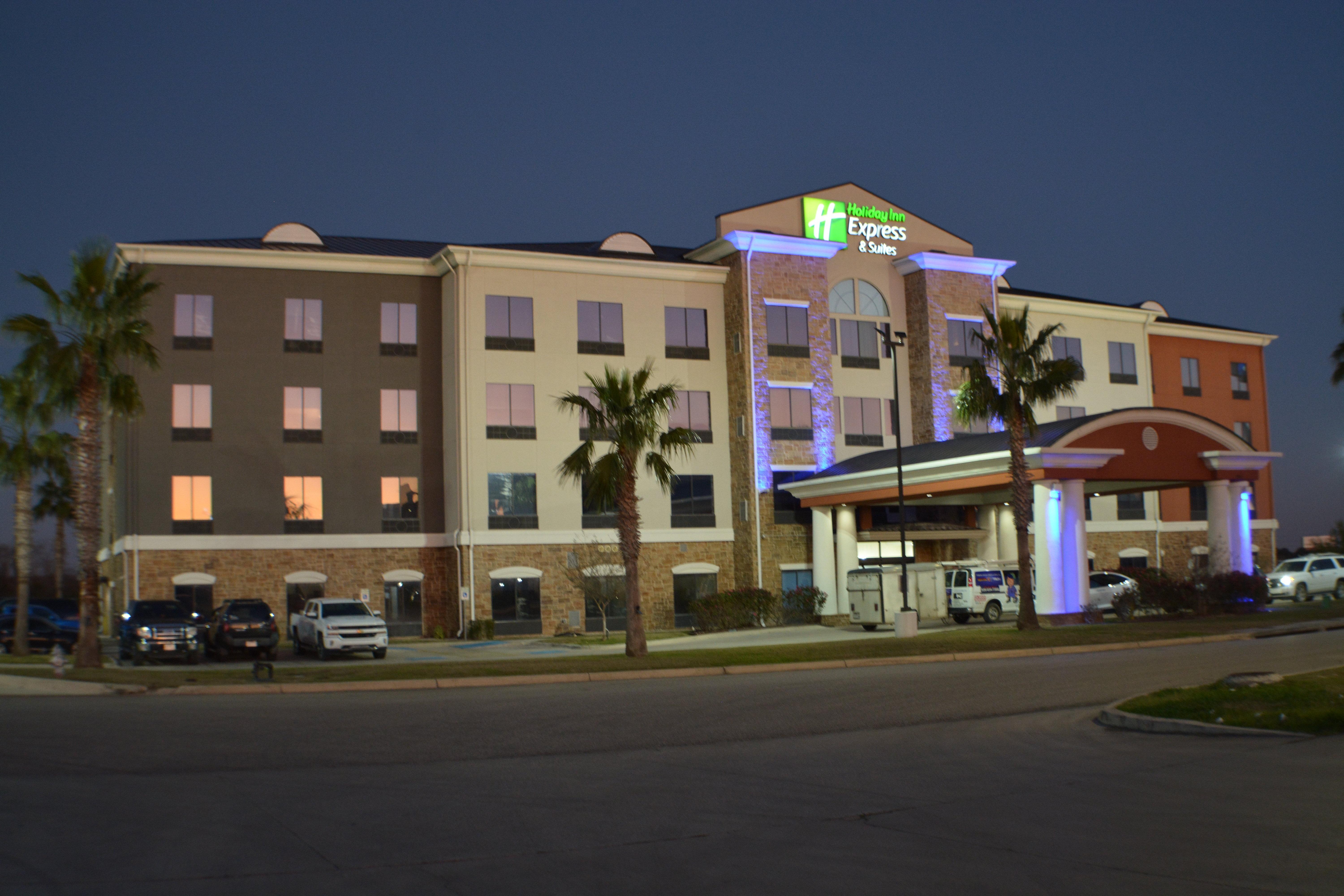 Holiday Inn Express Seguin By Ihg Exterior foto