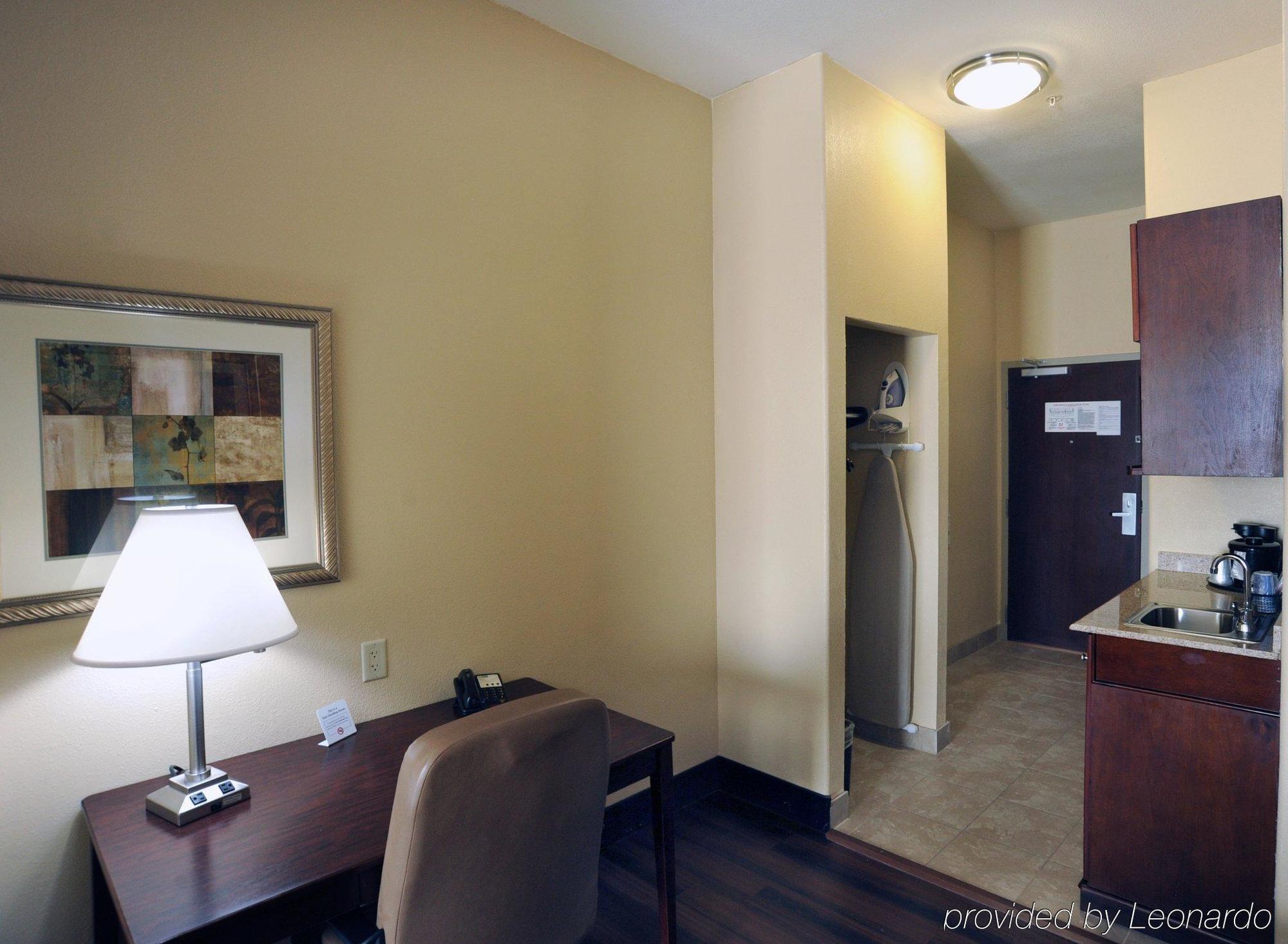 Holiday Inn Express Seguin By Ihg Exterior foto